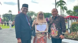 Kota Pariaman sukses meraih penghargaan RAT Koperasi Desa Merah Putih tercepat tahun buku 2025 tingkat Kabupaten dan Kota se-Sumatera Barat.(poto: padangkita.com).