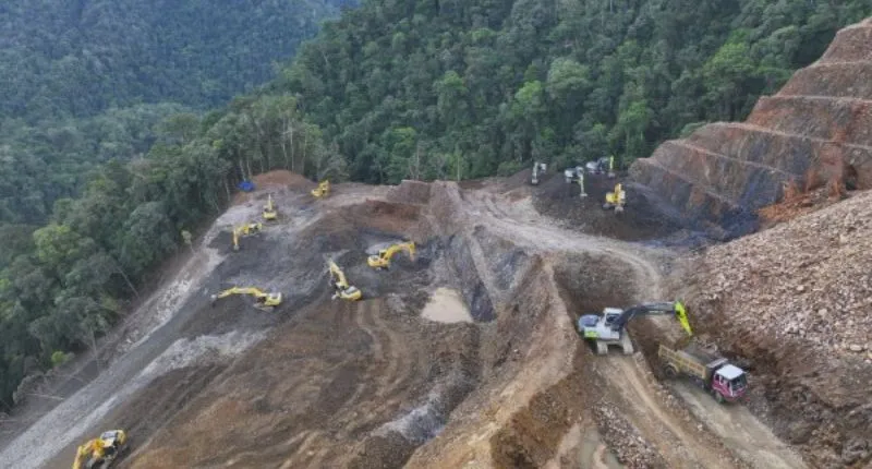 Pembangunan Ruas Jayapura–Wamena Segmen Mamberamo–Elelim memiliki tantangan yang berbeda dibandingkan daerah lain di Indonesia. (poto: padangkita.com).