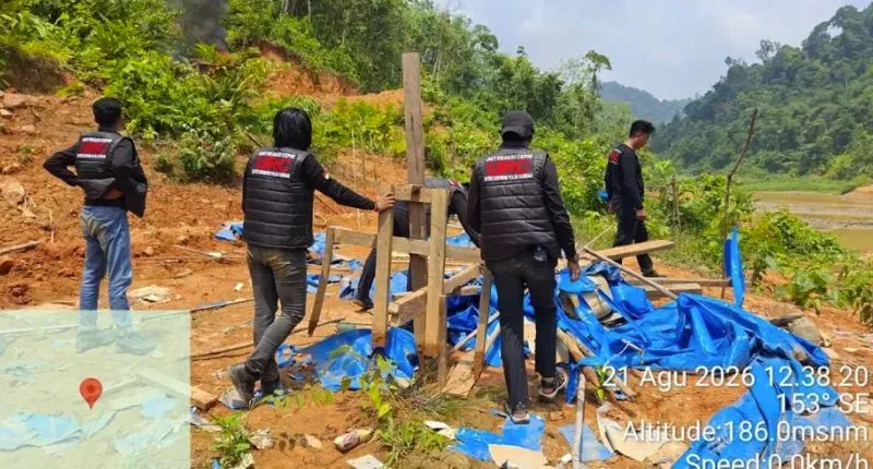 Polda Sumbar sisir tambang liar yang beroperasi di dua lokasi wilayah Kecamatan Sangir Batang Hari pada Jumat (21/8/2026).(poto: padangkita.com).