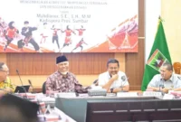 Gubernur Sumbar Mahyeldi Ansharullah dan Wagub Vasko Ruseimy memimpin Rapat Koordinasi Kepala Daerah se-Sumbar sekaligus launching Porprov XVI Tahun 2026, Kamis (27/8/2026).(poto: padangkita.com).