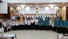 Wali Kota Pariaman Yota Balad secara resmi melepas keberangkatan kontingen daerah untuk mengikuti ajang Jambore Kader PKK Pariaman tingkat provinsi.(poto: radarsumbar.com).