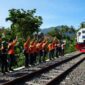 Masyarakat Sumatera Barat memanfaatkan layanan kereta api Sumbar secara masif selama momentum peringatan HUT ke-81 Kemerdekaan Republik Indonesia.(poto: radarsumbar.com).