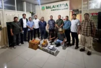 Tim gabungan Kepolisian Daerah Sumatera Barat bersama Balai Konservasi Sumber Daya Alam menggagalkan aksi penyelundupan satwa dilindungi.(poto: padangkita.com).