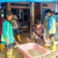 Penggalian Sedimen dan Penanganan Pasca-Banjir 3 Agustus oleh Tim TRC.(poto: padangkita.com).