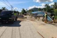 Pemerintah Kota Padang resmi memulai pengerjaan fisik rekonstruksi Jembatan Kampung Tanjung Kuranji pada Minggu (9/8/2026).(poto: padangkita.com).