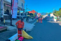 Dinas Lingkungan Hidup (DLH) Kota Padang menyiagakan total 438 personel operasional untuk mengawal dan mengamankan kebersihan selama berlangsungnya rangkaian Hari Jadi Kota Padang ke-357.(poto: padangkita.com).