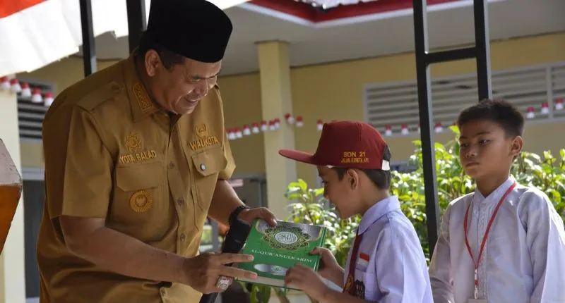 Wali Kota Pariaman Yota Balad ketika membuka Lomba Tahfiz Al-Qur’an Murid Bersama Orang Tua Tingkat SD/MI se-Kota Pariaman Tahun 2026.(poto: padangkita.com).