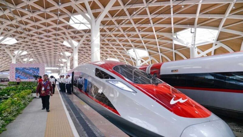 Ilustrasi kereta cepat Whoosh.(poto: radarsumbar.com).