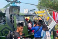Ribuan warga memadati kawasan Monumen Nasional untuk menyaksikan kemeriahan pameran alutsista TNI Fair 2026.(poto: fajarharapan.id).