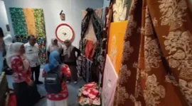 Pameran seni Rauik Rang Mudo di Taman Budaya Sumbar tampilkan karya kriya pelajar SMK Padang.(poto: fajarsumbar.com).