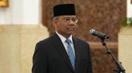Presiden Republik Indonesia Prabowo Subianto resmi melantik Suahasil Nazara Menteri Keuangan baru di Istana Negara, Jakarta, Senin (14/9/2026).(poto: kompas.com).