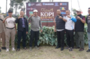 Bupati Kerinci Monadi resmi menutup helatan Festival Kopi Kerinci 2026 di M10 Lindung Jaya, Kayu Aro, Minggu (20/9/2026).(poto: istimewa).