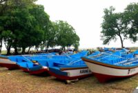 Pemerintah Kota Padang menyalurkan bantuan sarana penangkapan ikan kepada kelompok nelayan terdampak bencana di Kecamatan Padang Utara pada Sabtu (19/9/2026).(poto: radarsumbar.com).