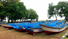 Pemerintah Kota Padang menyalurkan bantuan sarana penangkapan ikan kepada kelompok nelayan terdampak bencana di Kecamatan Padang Utara pada Sabtu (19/9/2026).(poto: radarsumbar.com).
