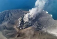 Penampakan erupsi Gunung Anak Krakatau.(poto: padangkita.com).