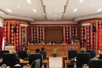 Sidang pembahasan RAPBD 2027 Payakumbuh.(poto: fajarsumbar.com).