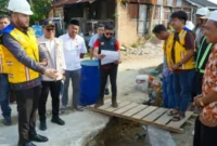 Wali Kota Padang Fadly Amran turun langsung meninjau dua proyek strategis pada Jumat (4/9/2026).(poto: padangkita.com).