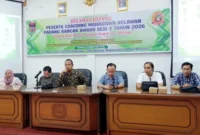 Pemko Padang dan Unes menggelar verifikasi Padang Rancak Award 2026 untuk mengedukasi warga memilah sampah demi Adipura.(poto: padangkita.com).