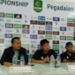 Nil Maizar saat memberikan keterangan resmi dalam sesi jumpa pers pralaga, Sabtu (19/9/2026).(poto: padangkita.com).