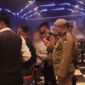Satuan Polisi Pamong Praja menggelar razia tempat hiburan malam secara besar-besaran di wilayah Kota Padang sejak Sabtu malam hingga Minggu dini hari.(poto: padangkita.com).