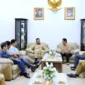 Wali Kota Padang Fadly Amran menerima kunjungan silaturahmi pengurus Persatuan Wartawan Indonesia Sumatera Barat di Kediaman Resmi Wali Kota Padang pada Senin.(poto: fajarsumbar.com).