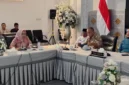 Kepala Dinas Pariwisata Kota Padang tengah memaparkan kondisi Kawasan Kota Tua kepada Wali Kota Padang.(poto: padangkita.com).