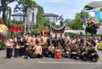 Khafilah Sumatera Barat MTQ meramaikan Pawai Ta’aruf Musabaqah Tilawatil Qur’an XXXI Nasional di Kota Semarang, Jawa Tengah.(poto: padangkita.com).