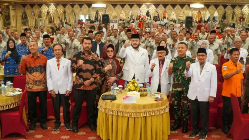 Wali Kota Padang Fadly Amran memberikan apresiasi tinggi terhadap kesiapsiagaan seluruh relawan saat merespons ancaman polusi udara.(poto: padangkita.com).