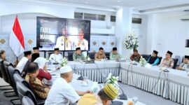 Rapat evaluasi yang dipimpin langsung oleh Wakil Wali Kota Padang, Maigus Nasir di Kediaman Resmi Wali Kota Padang pada Sabtu (26/9/2026).(poto: radarsumbar.com).