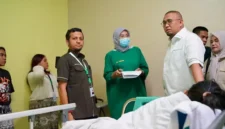 Bantuan pengobatan Andre Rosiade mengalir untuk Diva Salsabilla (9), seorang anak asal Bukit Gado-Gado, Kecamatan Padang Selatan, Kota Padang.(poto: padangkita.com).