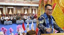 Wali Kota Sungai Penuh Alfin, SH resmi mengukuhkan jajaran Dewan Pengurus Daerah Perkumpulan Keluarga Pesisir Selatan (DPD PKPS) Kota Sungai Penuh untuk masa bakti 2025–2030.(poto: istimewa).