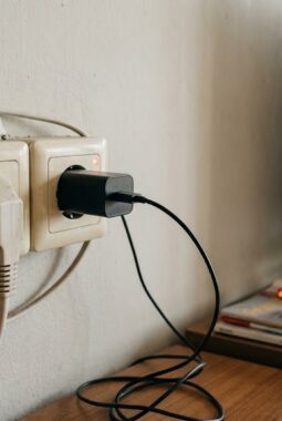 7 Perangkat Elektronik Penyedot Listrik Diam-Diam Saat Kondisi Padam
