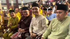 Waliota Alfin, Duduk berdampingan dengan beberapa orang Kepala Daerah saat menghadiir HUT ke-72 Tanjab Timur.(poto: istimewa).