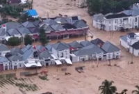 Banjir merendam kawasan Kuranji, Nanggalo, hingga Lumin Park.(poto: istimewa).