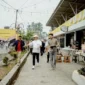 Bupati Solok Selatan Khairunas turun langsung memeriksa kondisi sarana ruang terbuka hijau tersebut pada Minggu, 18 Oktober 2026.(poto: fajarsumbar.com).