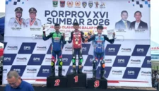 Pembalap Kota Padang borong tiga medali emas Porprov Sumbar 2026 di Lanud Sutan Sjahrir. Kontingen memimpin perebutan predikat juara umum.(poto: padangkita.com).