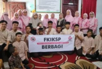Hasil Lelang Amal FKIKSP Semen Padang Disalurkan untuk Kebutuhan Balita Panti Asuhan Al Hurul Ain.(poto: padangkita.com).