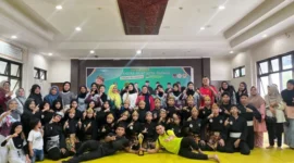 Kontingen Perguruan Pencak Silat (PPS) Sakato Semen Padang.(poto: padangkita.com).