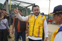 Wali Kota Padang Fadly Amran memimpin langsung peninjauan lapangan pada Jumat (30/10/2026).(poto: padangkita.com).
