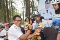 Kota Pariaman raih juara umum sepatu roda Porprov XVI Sumbar 2026 usai borong 27 medali lewat performa dominan atlet binaan.(poto: radarsumbar.com).