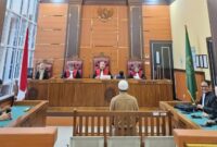 Majelis Hakim Pengadilan Negeri Padang resmi menjatuhkan vonis pemaafan hakim starlink kepada Yogi Gilang Arya Setia atas perkara layanan telekomunikasi di Kabupaten Kepulauan Mentawai.(poto: radarsumbar.com).