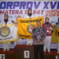 Tim Padang raih juara umum taekwondo Porprov XVI Sumbar 2026 usai berlaga di GOR Alimin Sinapa Solok pada 3-5 Oktober.(poto: padangkita.com).