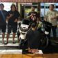 Tim 1 Klewang Satreskrim Polresta Padang membekuk seorang residivis berinisial TS (52) atas kasus pencurian motor penjaga sekolah di kawasan Pasar Raya Padang pada Sabtu (17/10/2026) malam.(poto: radarsumbar.com).