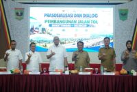 Pertemuan prasosialisasi di Aula Kantor Bupati Padang Pariaman mempertemukan pihak kementerian, DPR RI, PT Hutama Karya, dan tokoh masyarakat.(poto: radarsumbar.com).