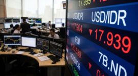 Ilustrasi: Kondisi pasar uang saat rupiah melemah ke Rp17.939 per dolar AS akibat sentimen eksternal dan geopolitik.(poto: AI).
