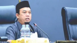 Ketua DPRD Kota Padang Muharlion.(poto: padangkita.com).